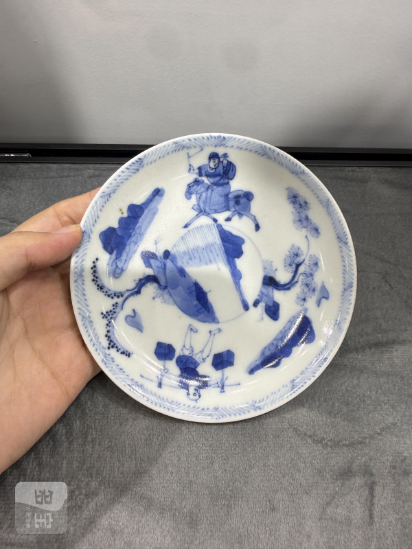 清康熙青花货郎图杯碟一套 - 图2